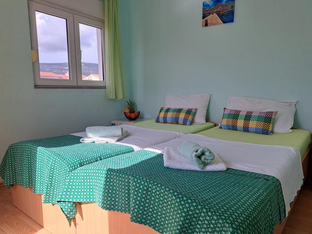 Apartment Penic Kaštela Eksteriør billede