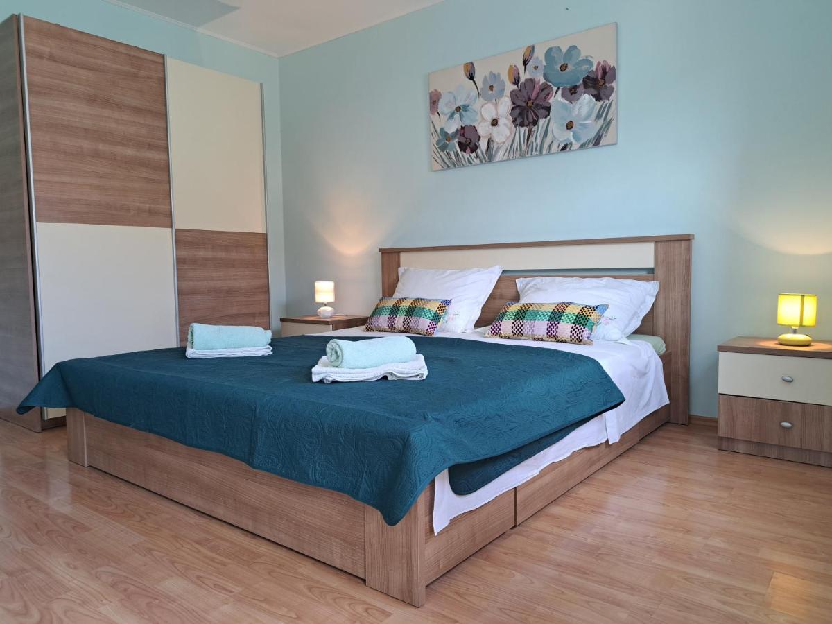 Apartment Penic Kaštela Eksteriør billede