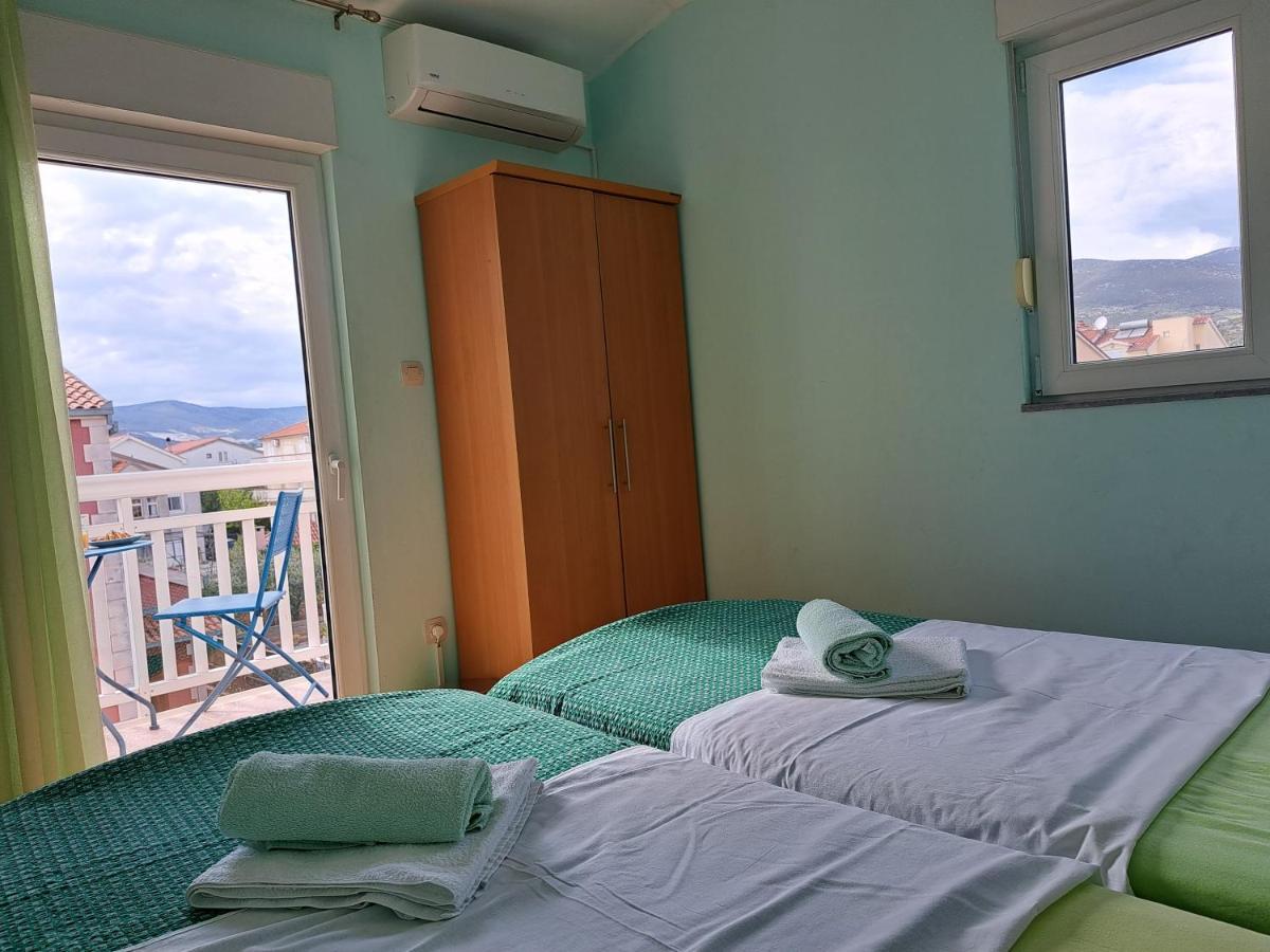 Apartment Penic Kaštela Eksteriør billede