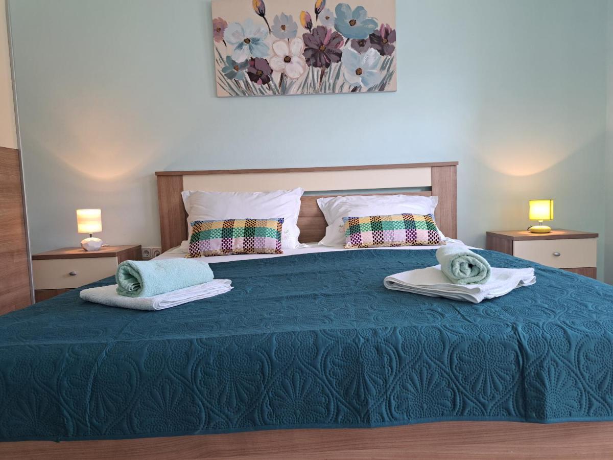Apartment Penic Kaštela Eksteriør billede